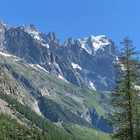 Apartment Mansardacourmayeur