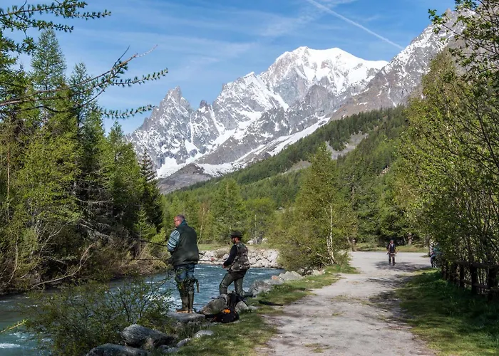 Mansardacourmayeur Apartment